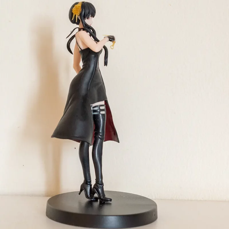 Figurine Yor Forger Spy x Family 14cm 01